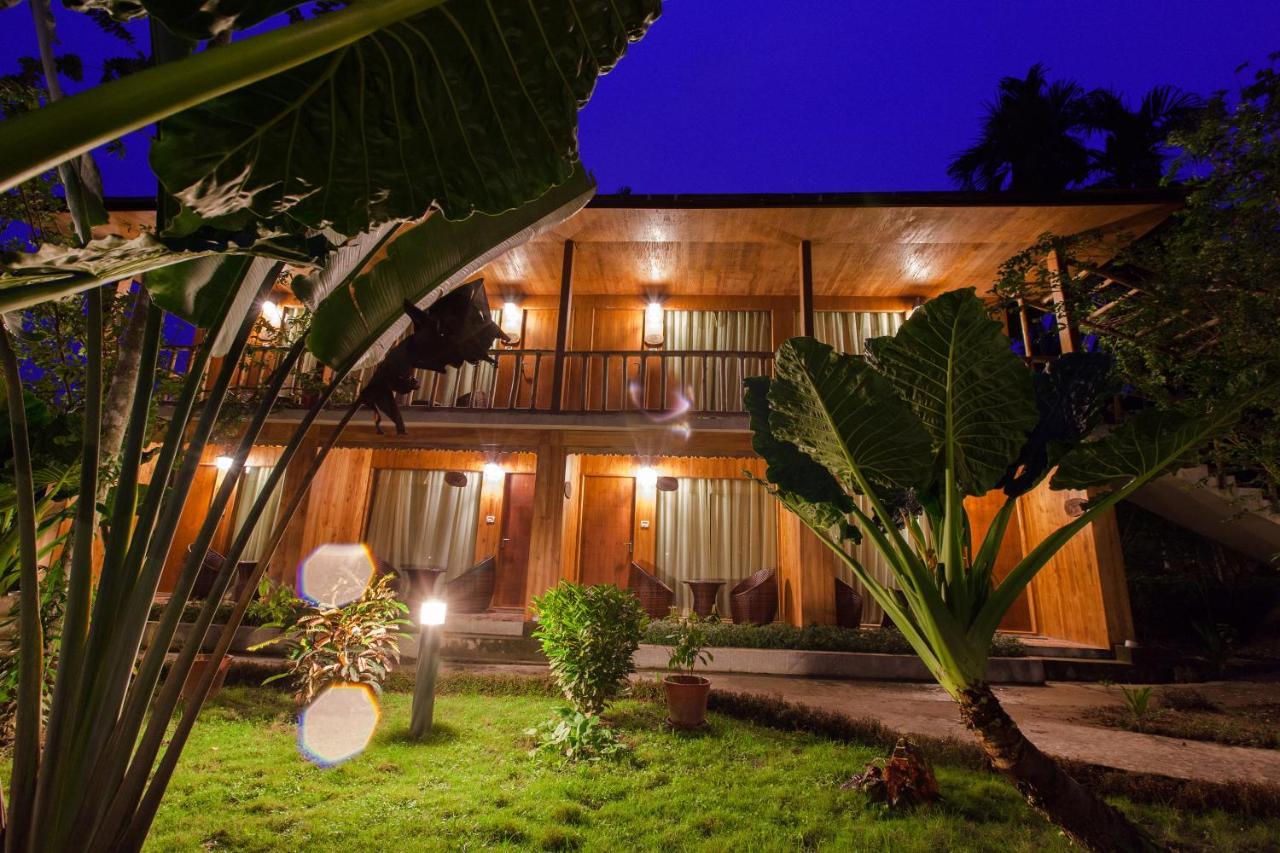 Tsg Blue Resort & Spa Radhanagar beach Exterior foto